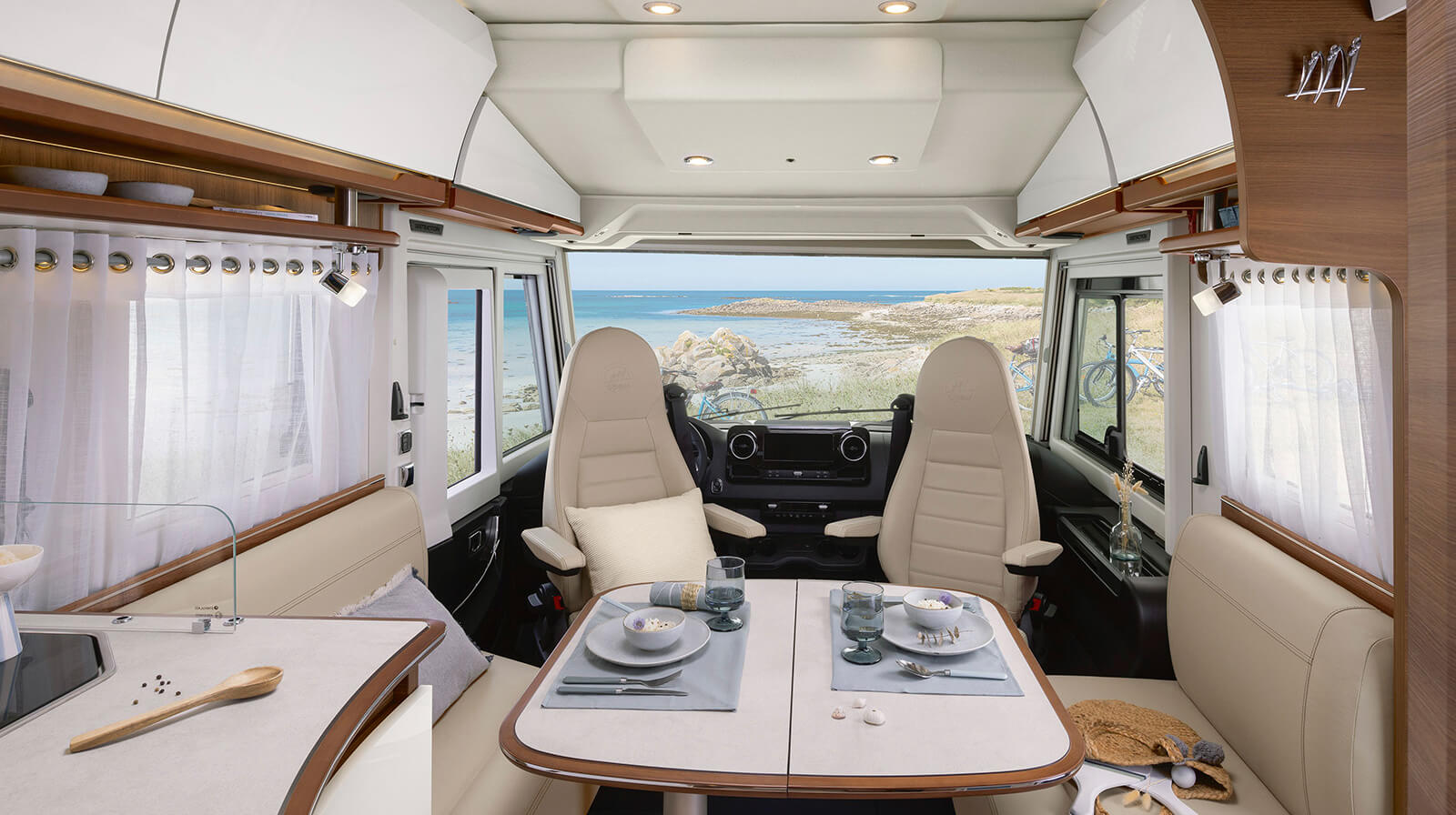 Interior photos RAPIDO Husbilar i66M ALDE