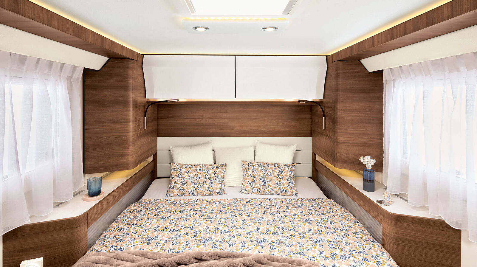 Interior photos RAPIDO Husbilar i96M TRUMA